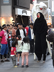 中通商店街賞 加藤真「未知との遭遇」