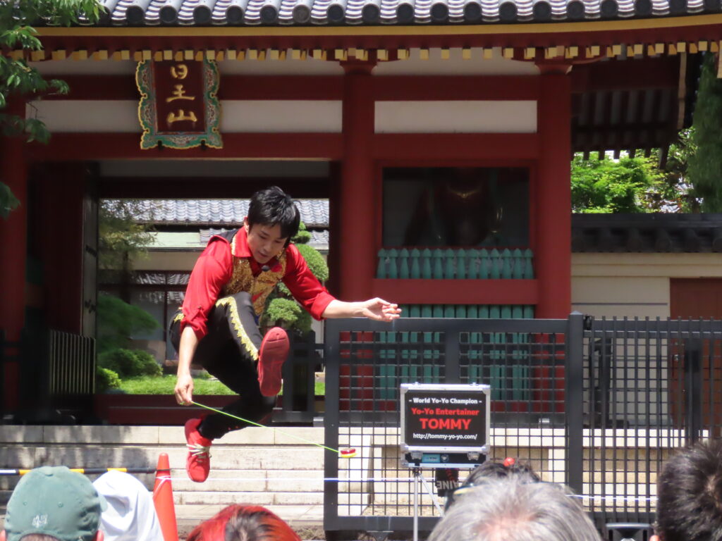 エトアール通り商店会賞 遠藤ゆか梨「跳ぶ」